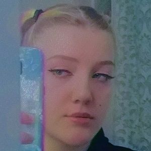 Meet your Posher, Mia